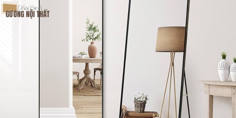 Khả năng thích ứng với nhiều không gian khác nhau của gương soi đứng