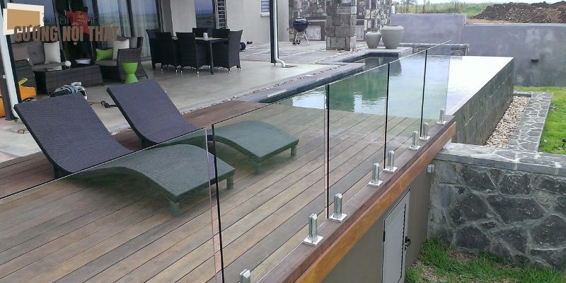 Mẫu lan can kính cường lực đẹp ban công