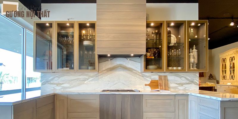 Tủ chén với khung hợp kim nhôm cao cấp