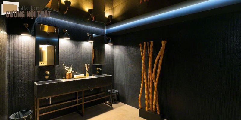 Trần gương ghép ô vuông phản chiếu đèn chùm