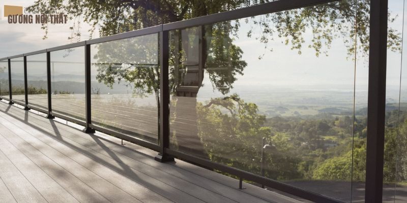 Kính cường lực đảm bảo an toàn và bền bỉ với thời gian